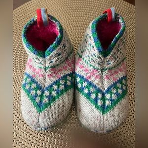 Winter is coming! Keep your toddler feet warm! Bomba slippers!